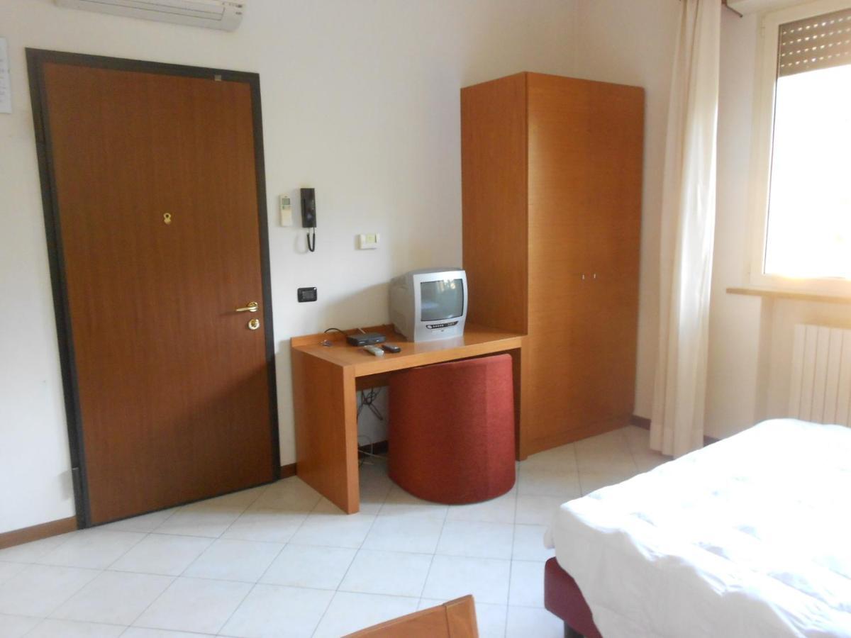 Residence Il Rampicante Monticelli Terme Room photo